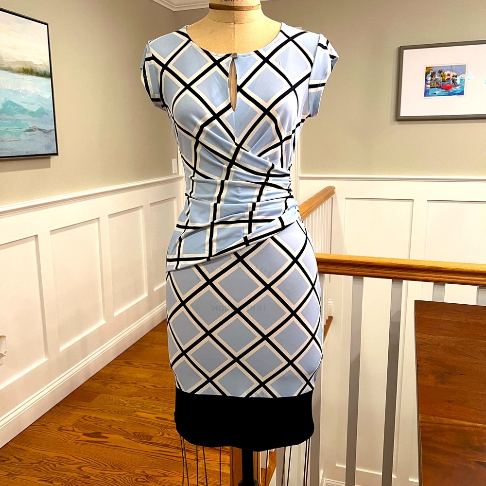New York & Co. stretch sheath dress. Size XS in navy, light blue & white.